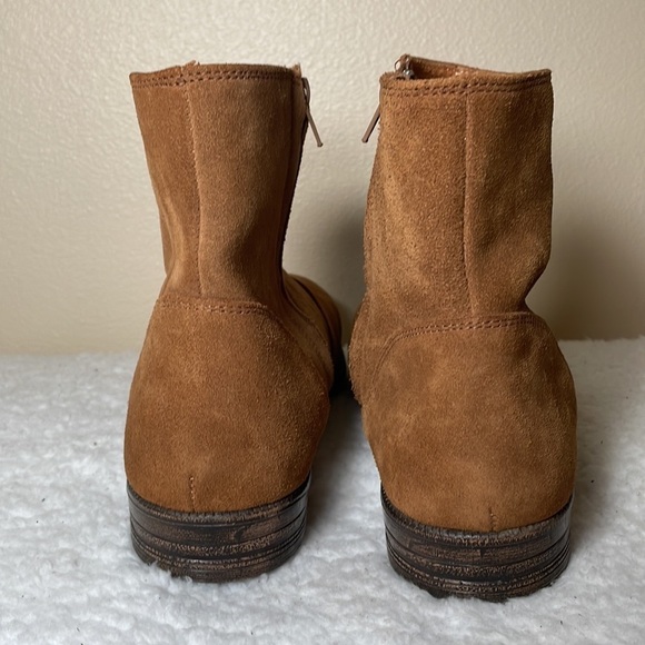 ROBERT Wayne Leather Boot Size 9.5 main image 9